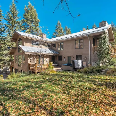 Sundance Splendor- 5-Bed Cabin Oasis With Majestic Mountain Views